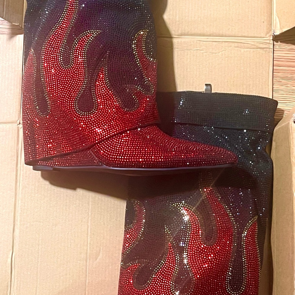 SHEIN Red and Black Rhinestone Flame Pointed Toe Heeled Slouch Boots - Picture 5 of 6